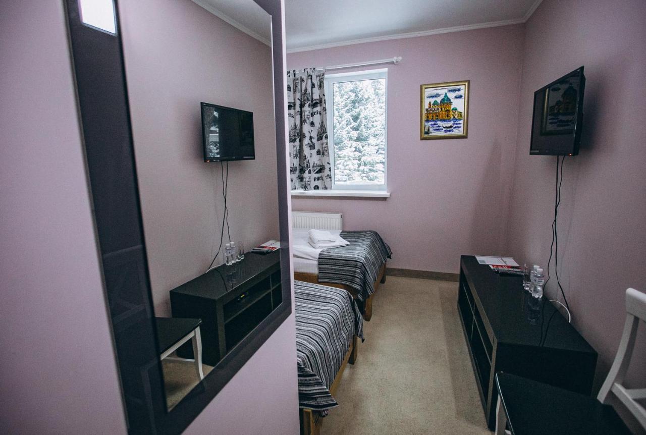 Hoch Land Hotel Yablunytsia Buitenkant foto