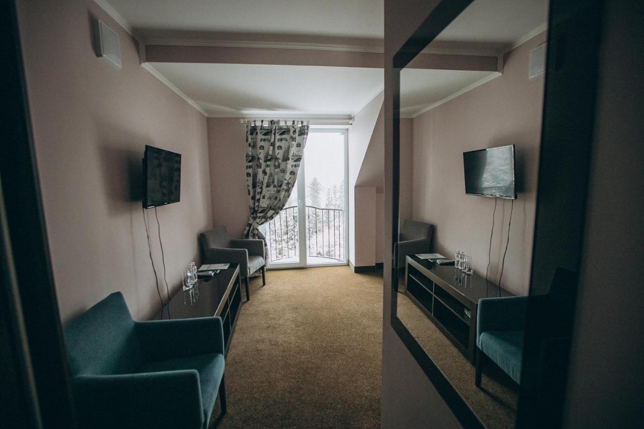 Hoch Land Hotel Yablunytsia Buitenkant foto