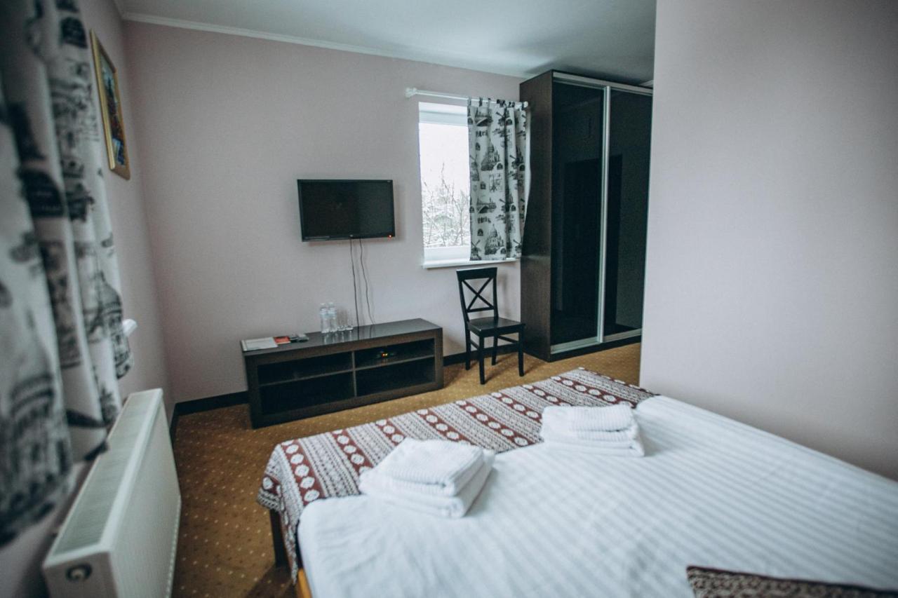 Hoch Land Hotel Yablunytsia Buitenkant foto