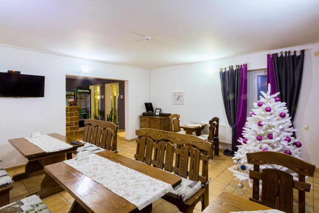 Hoch Land Hotel Yablunytsia Buitenkant foto